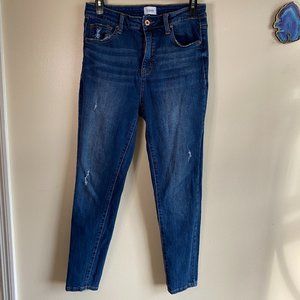 A2 Skinny Jeans Slightly Distressed